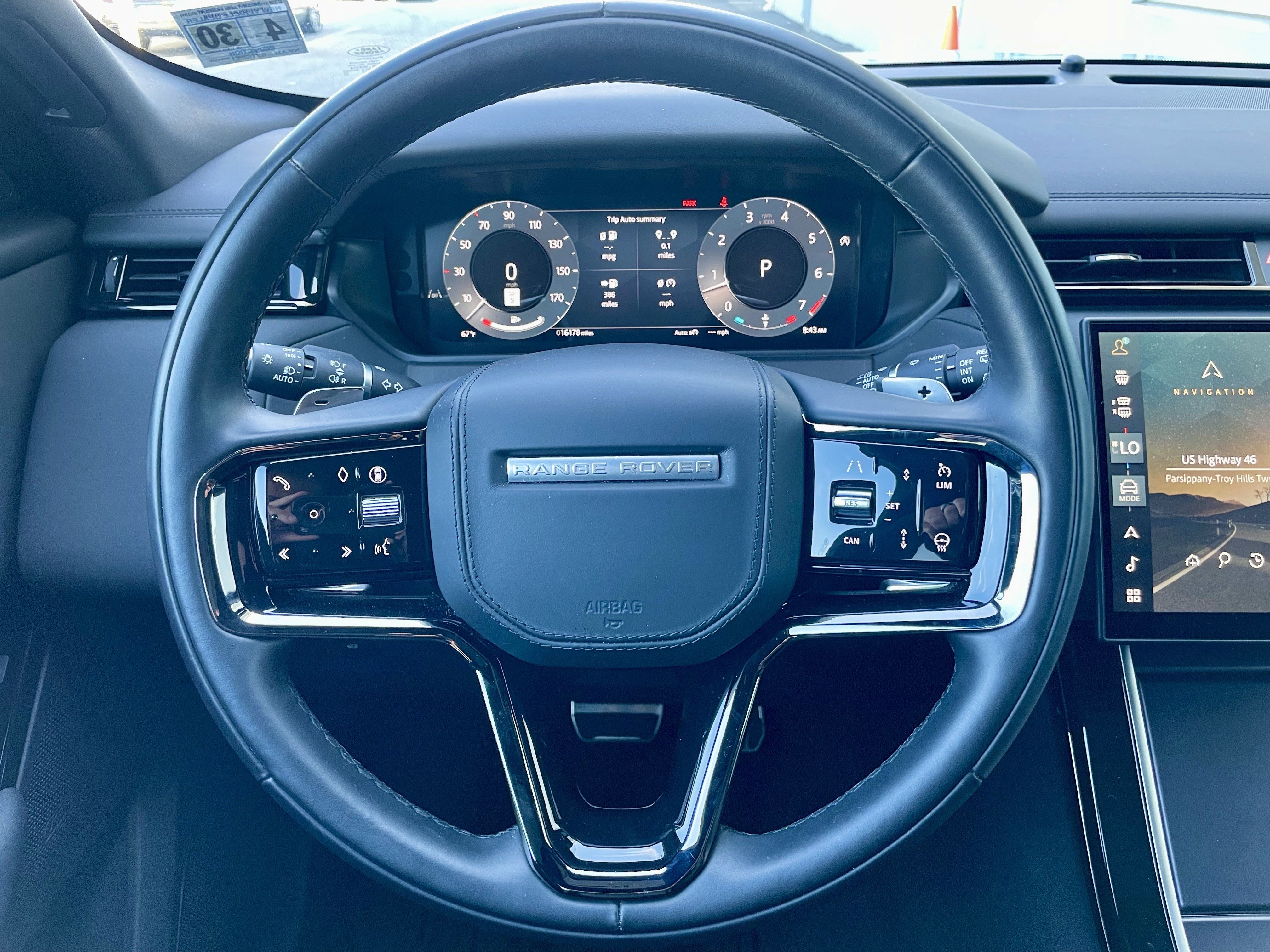 Certified 2026 Land Rover Range Rover Velar Dynamic SE AWD/4WD image 21