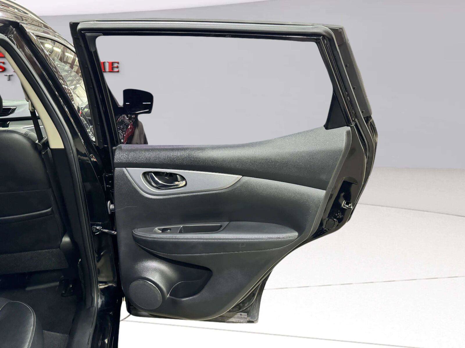 Used 2020 Nissan Rogue Sport SL w/ Premium Package AWD/4WD image 43