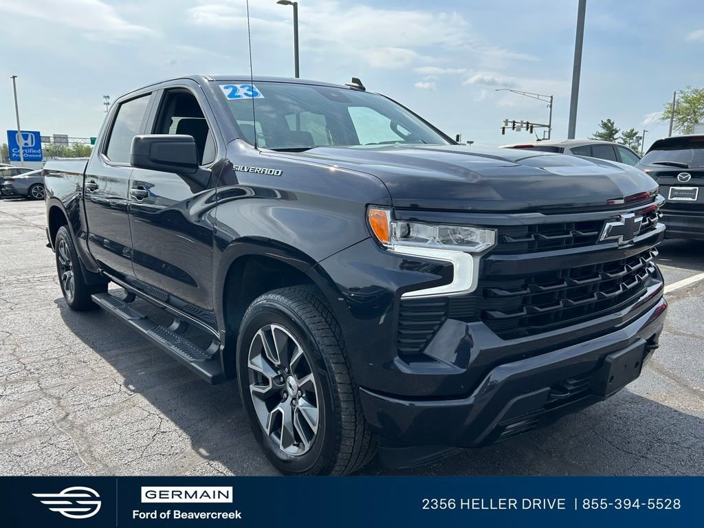 Used 2023 Chevrolet Silverado 1500 RST image 2