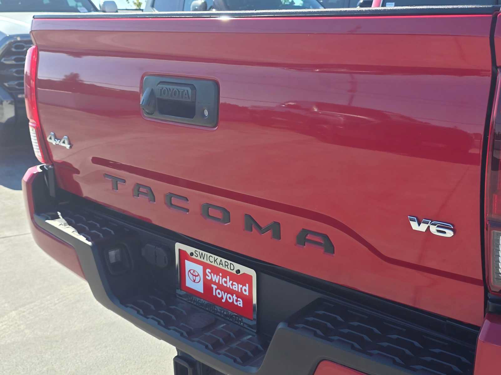 Certified 2023 Toyota Tacoma SR AWD/4WD image 13