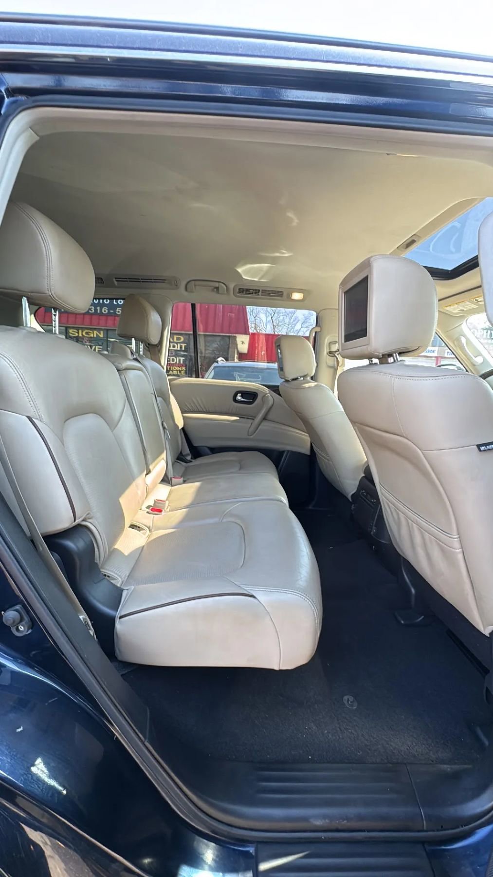 Used 2019 Nissan Armada Platinum w/ Interior Lighting Package AWD/4WD image 35