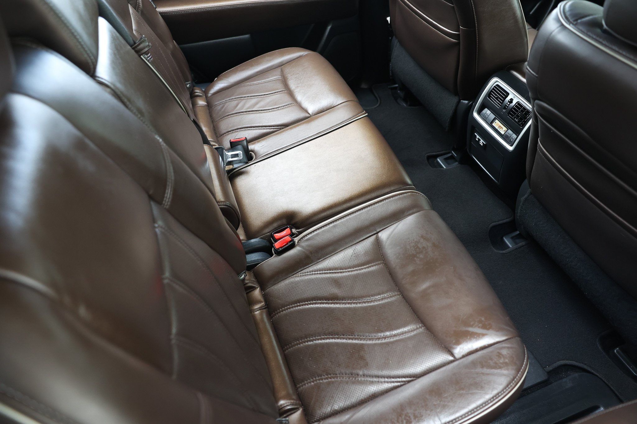 Used 2019 INFINITI QX60 Luxe w/ Essential Package FWD image 16