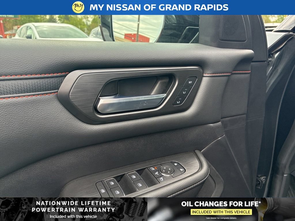 New 2026 Nissan Armada PRO-4X w/ Captain's Chari Seat Package AWD/4WD image 11