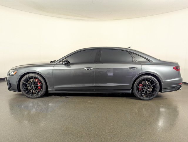 Used 2024 Audi S8 image 5