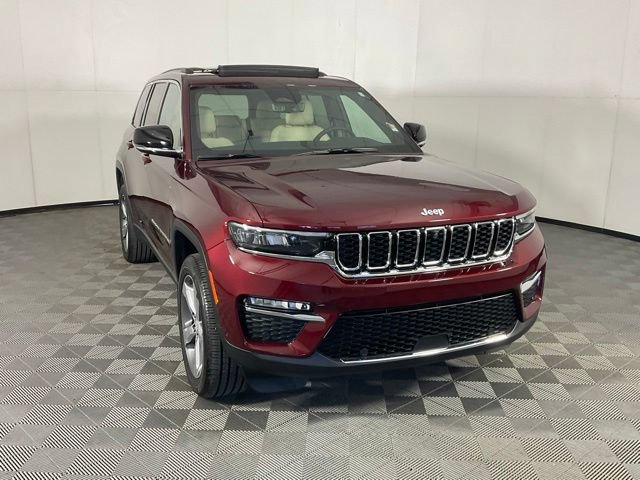 Used 2024 Jeep Grand Cherokee Limited w/ Luxury Tech Group II AWD/4WD image 3