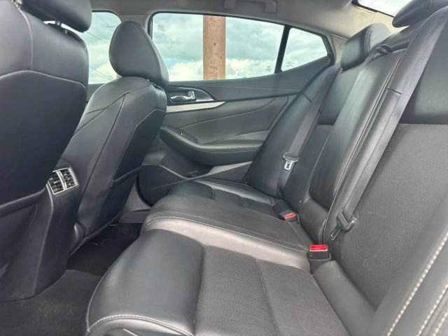 Used 2017 Nissan Maxima 3.5 SL FWD image 11