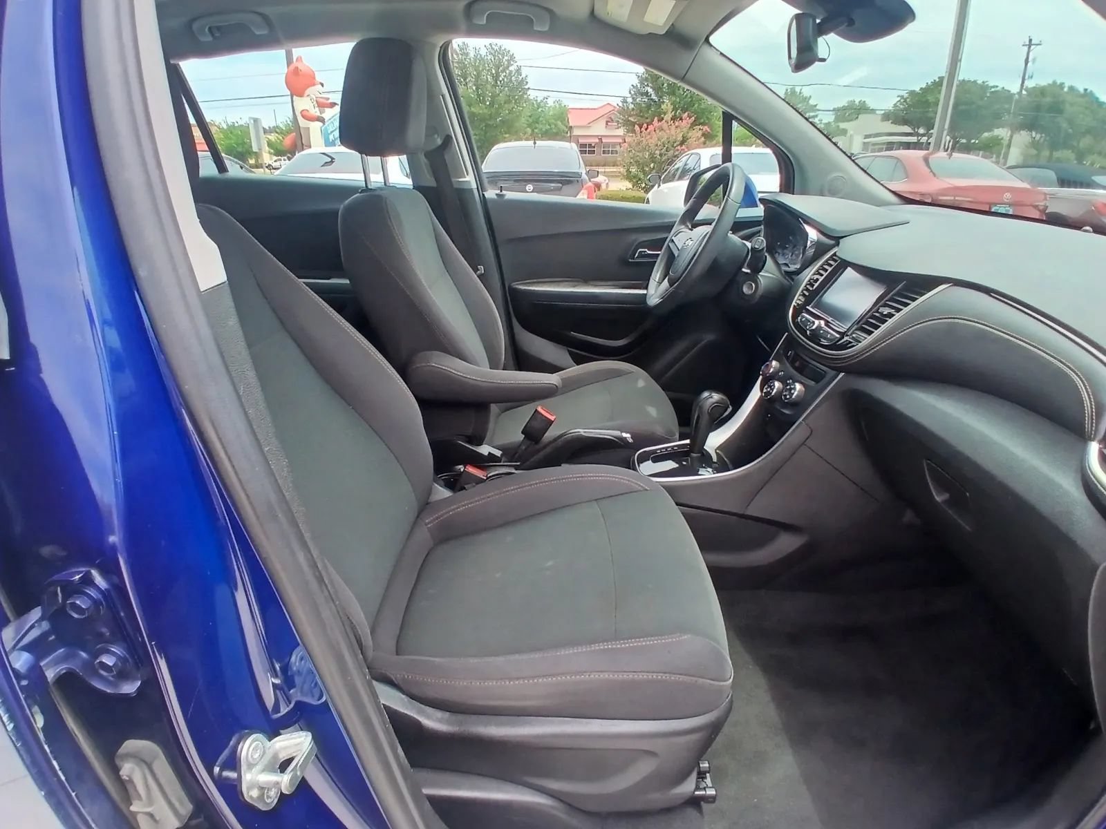 Used 2017 Chevrolet Trax LS FWD image 24