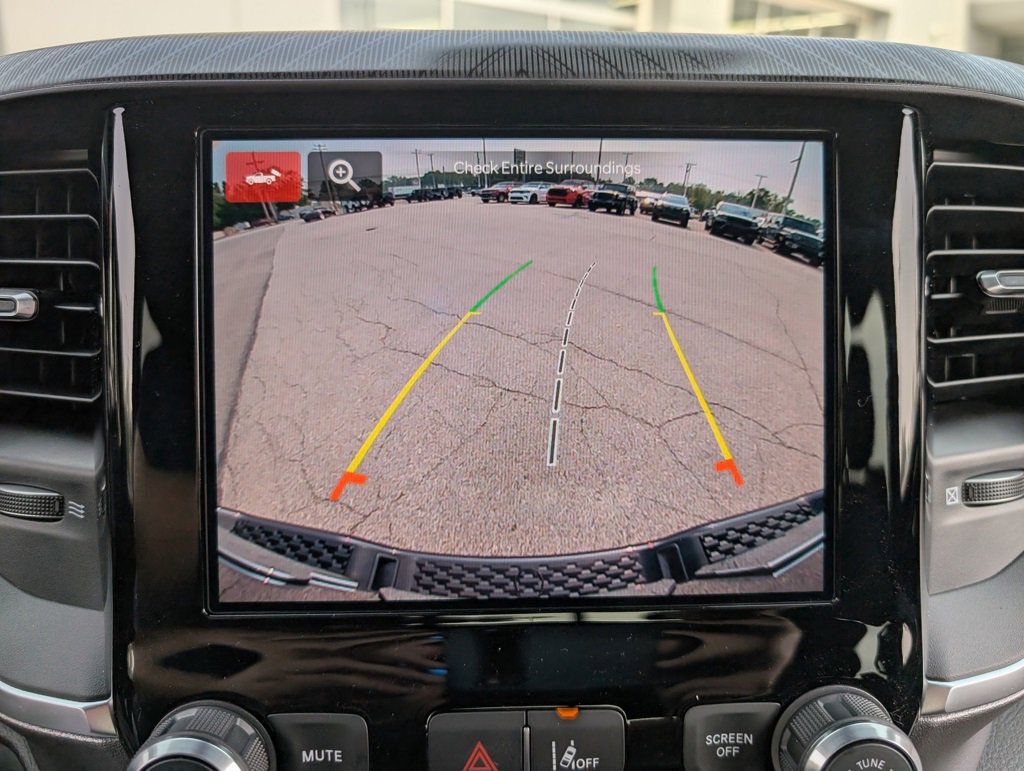 New 2026 RAM 1500 4x4 Crew Cab image 3