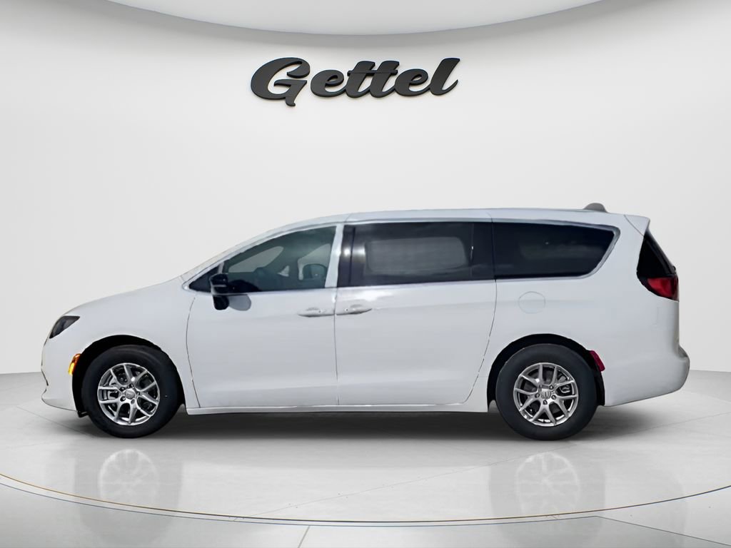 New 2026 Chrysler Voyager LX image 5