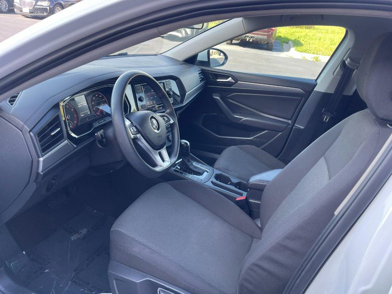 Used 2019 Volkswagen Jetta R-Line image 17