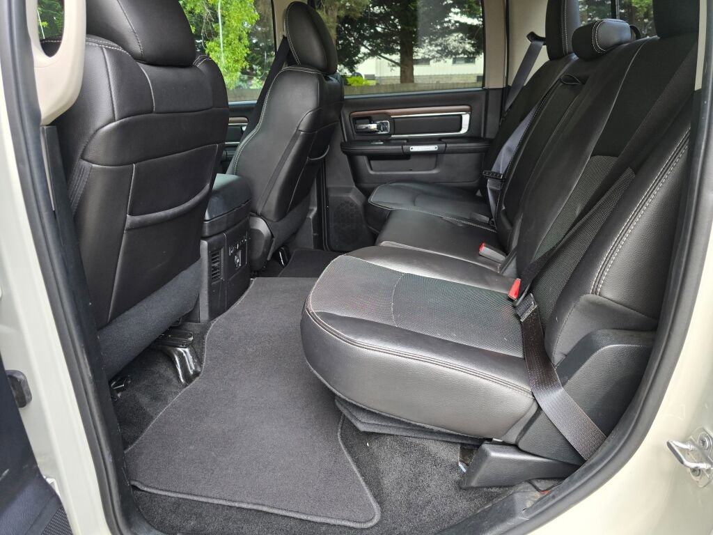 Used 2016 RAM 3500 Laramie w/ Convenience Group image 19