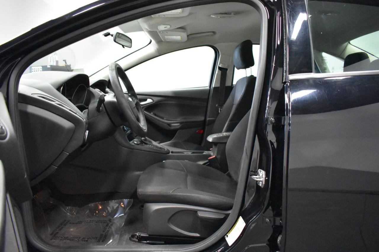 Used 2017 Ford Focus SE image 13