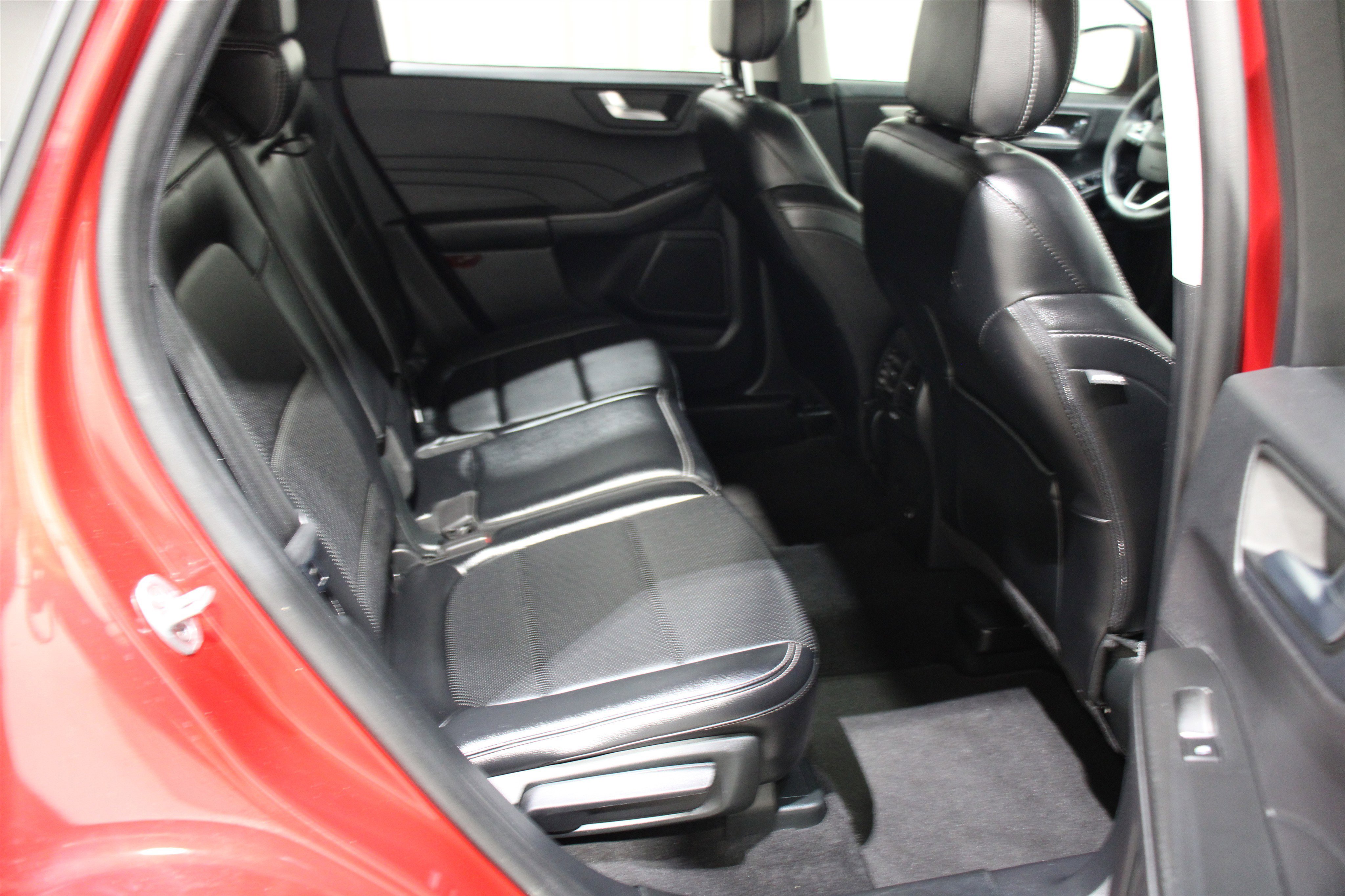 Used 2022 Ford Escape SEL image 26