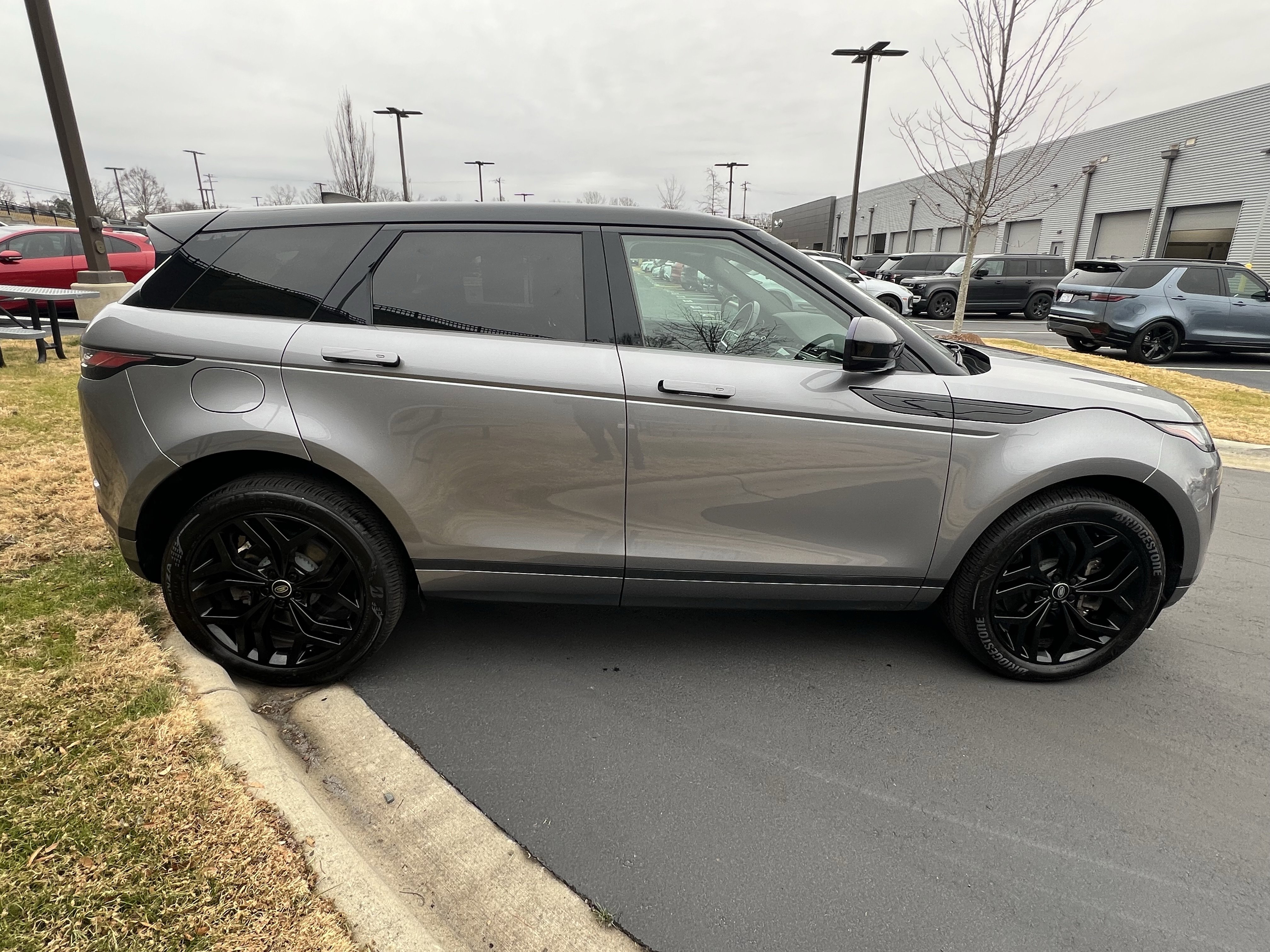 Certified 2022 Land Rover Range Rover Evoque SE image 45