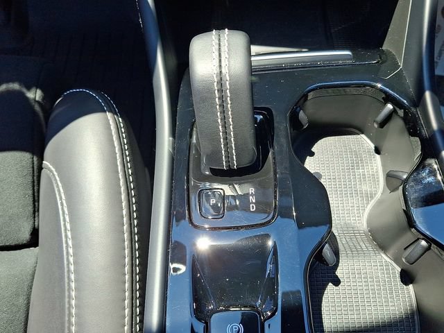 Used 2022 Volvo XC40 T5 R-Design AWD/4WD image 12