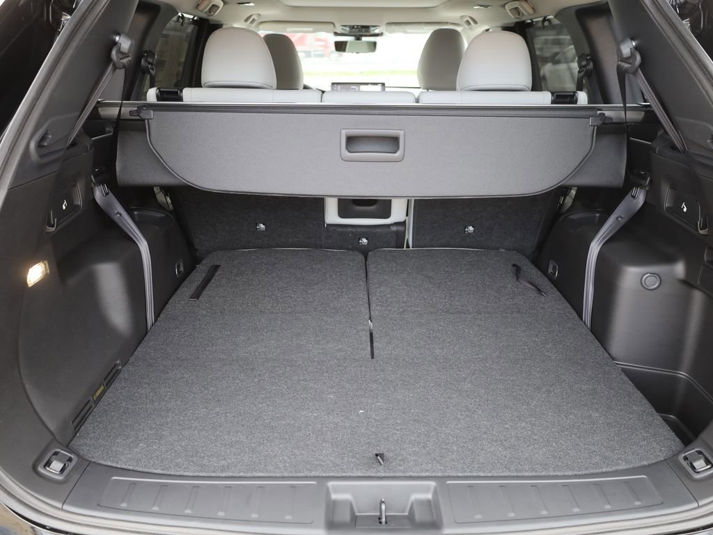 New 2025 Mitsubishi Outlander AWD image 30