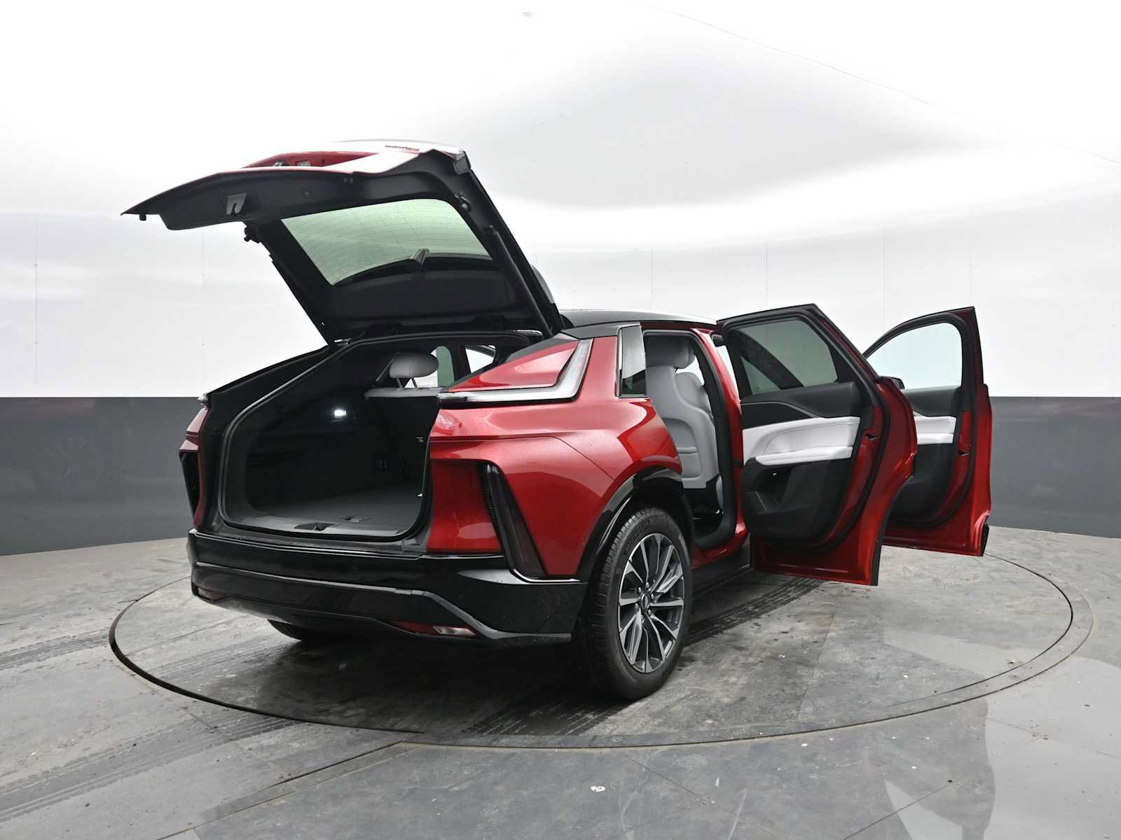 New 2025 Cadillac Lyriq Sport AWD/4WD image 52