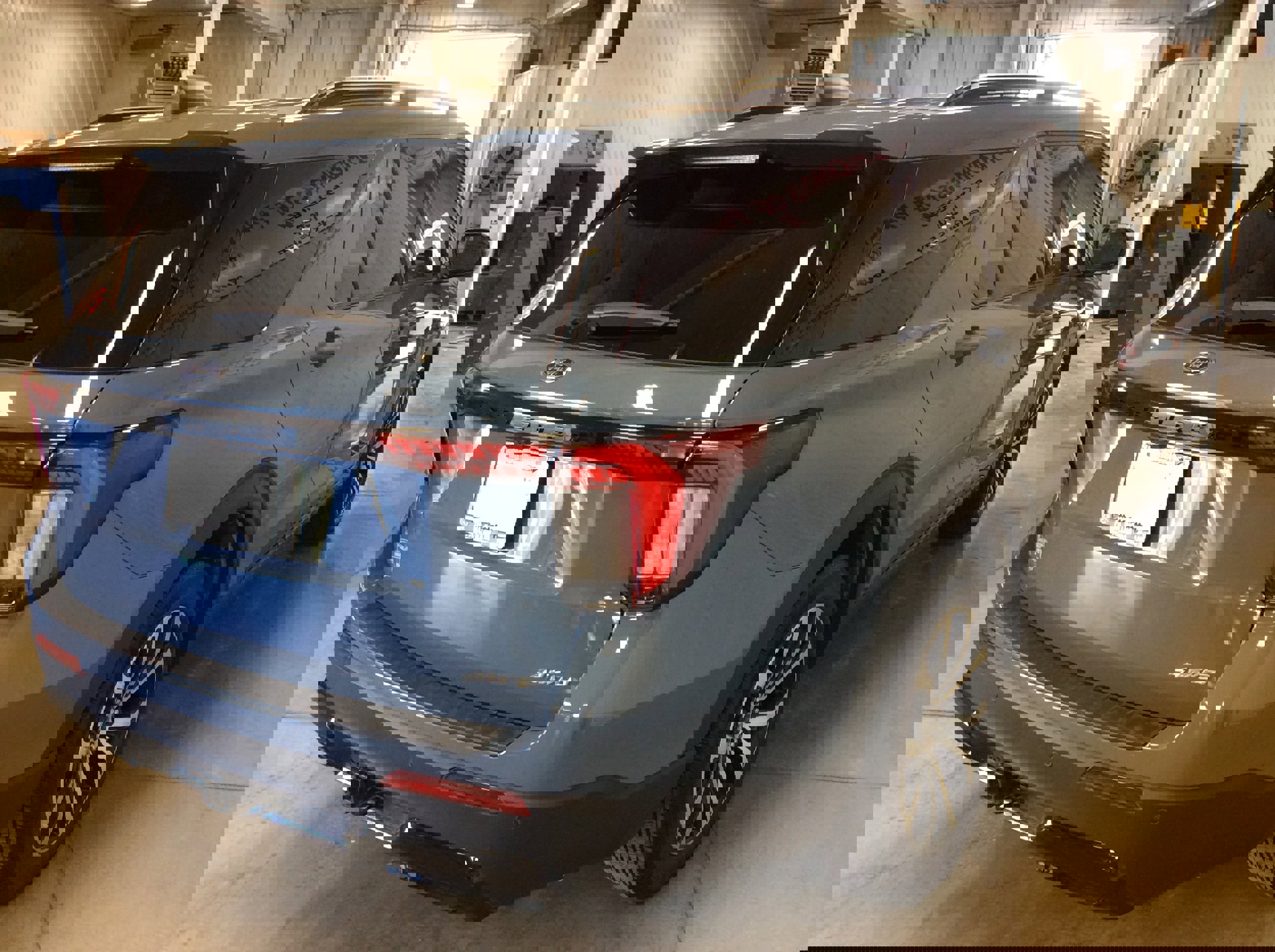 Used 2025 Ford Explorer ST-Line image 7