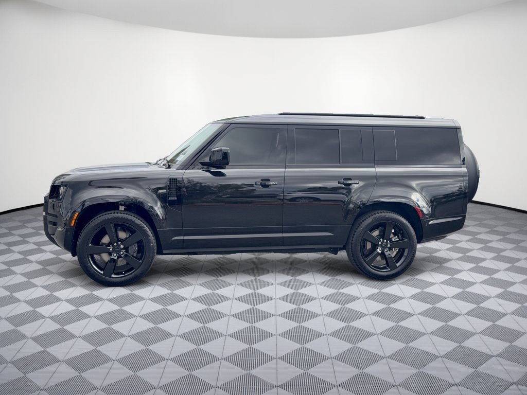 New 2026 Land Rover Defender 130 X-Dynamic SE AWD/4WD image 2