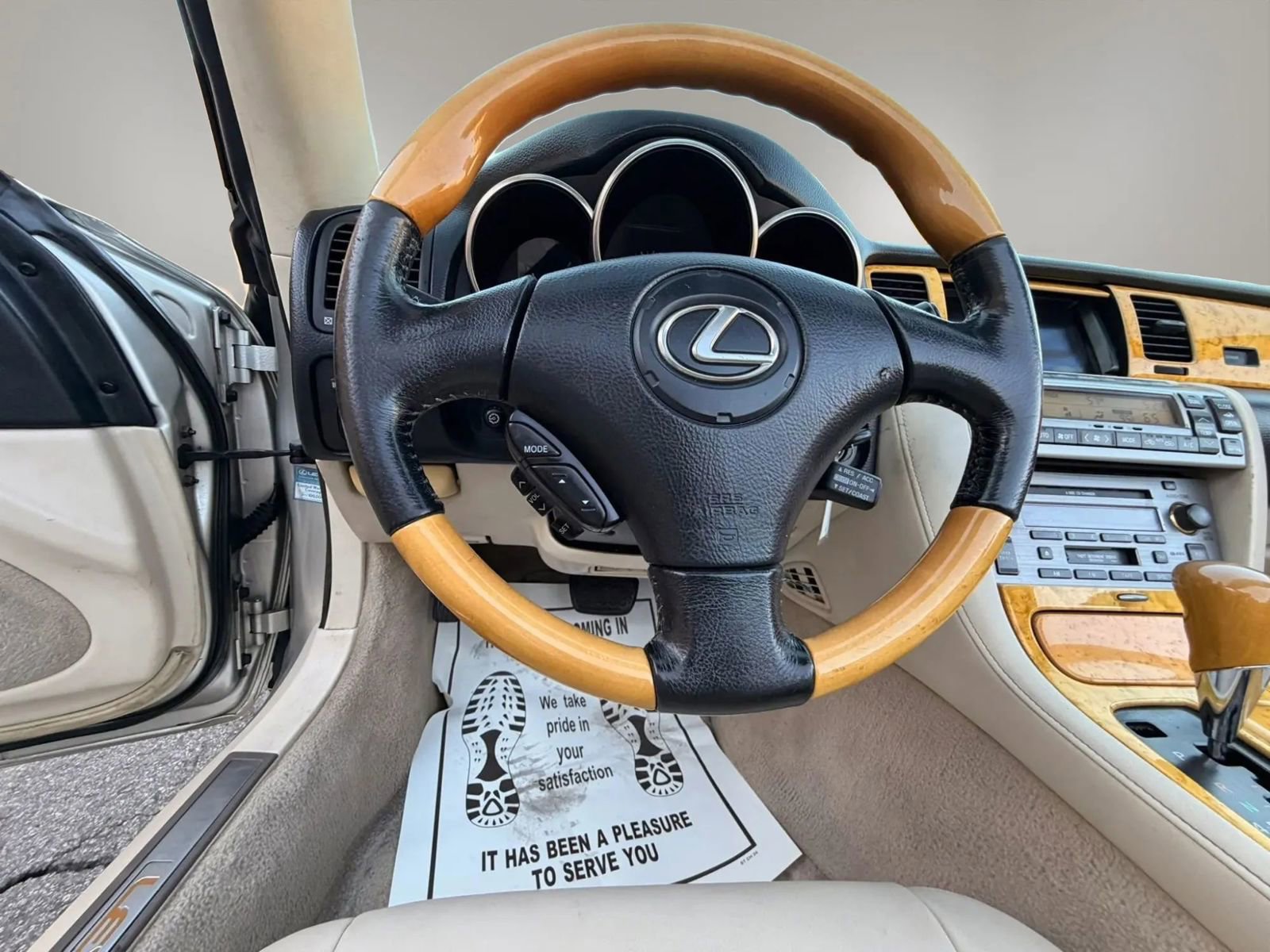 Used 2003 Lexus SC 430 Convertible RWD image 25