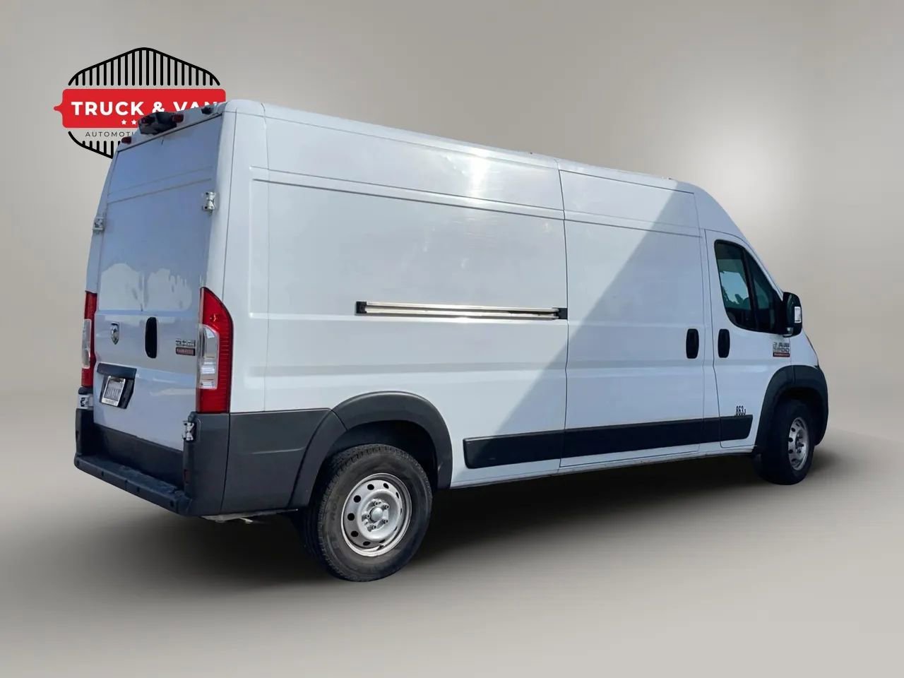Used 2015 RAM ProMaster 2500 w/ Interior Convenience Group FWD image 4