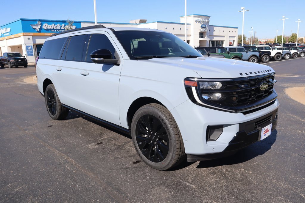 New 2025 Ford Expedition Max Platinum w/ Stealth Appearance Package