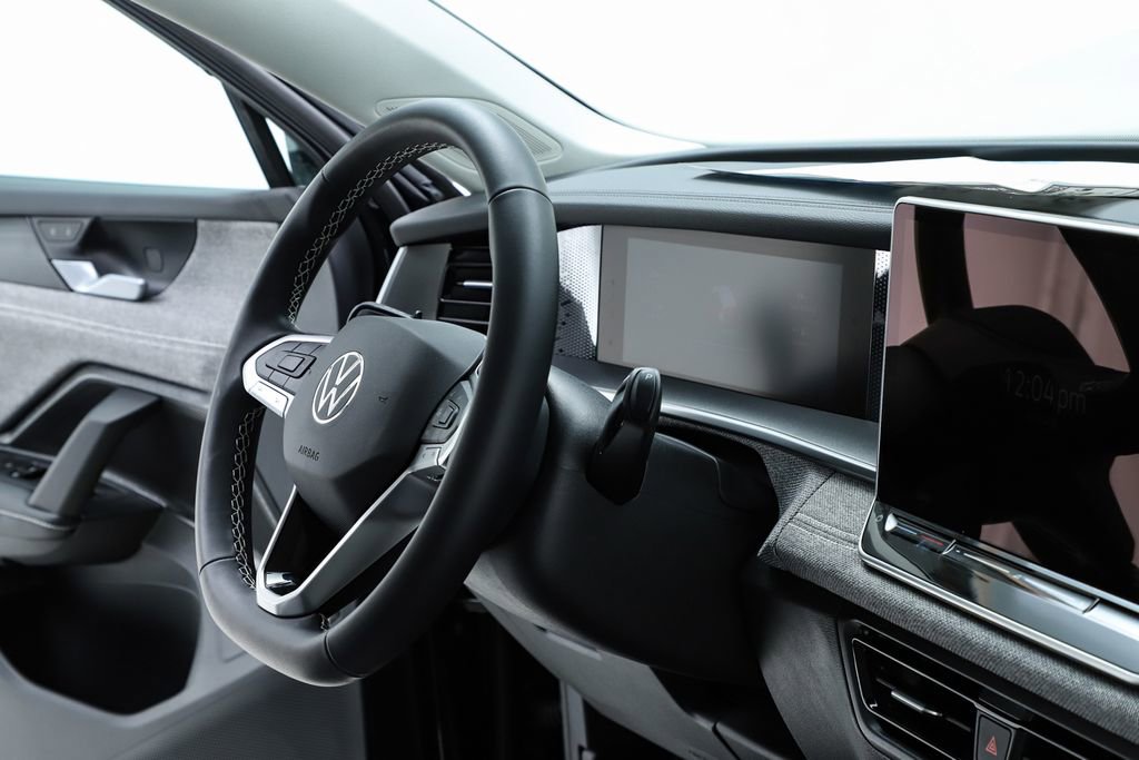 New 2026 Volkswagen Tiguan S image 34