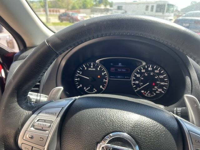 Used 2018 Nissan Altima 2.5 SR w/ SR Special Edition FWD image 12