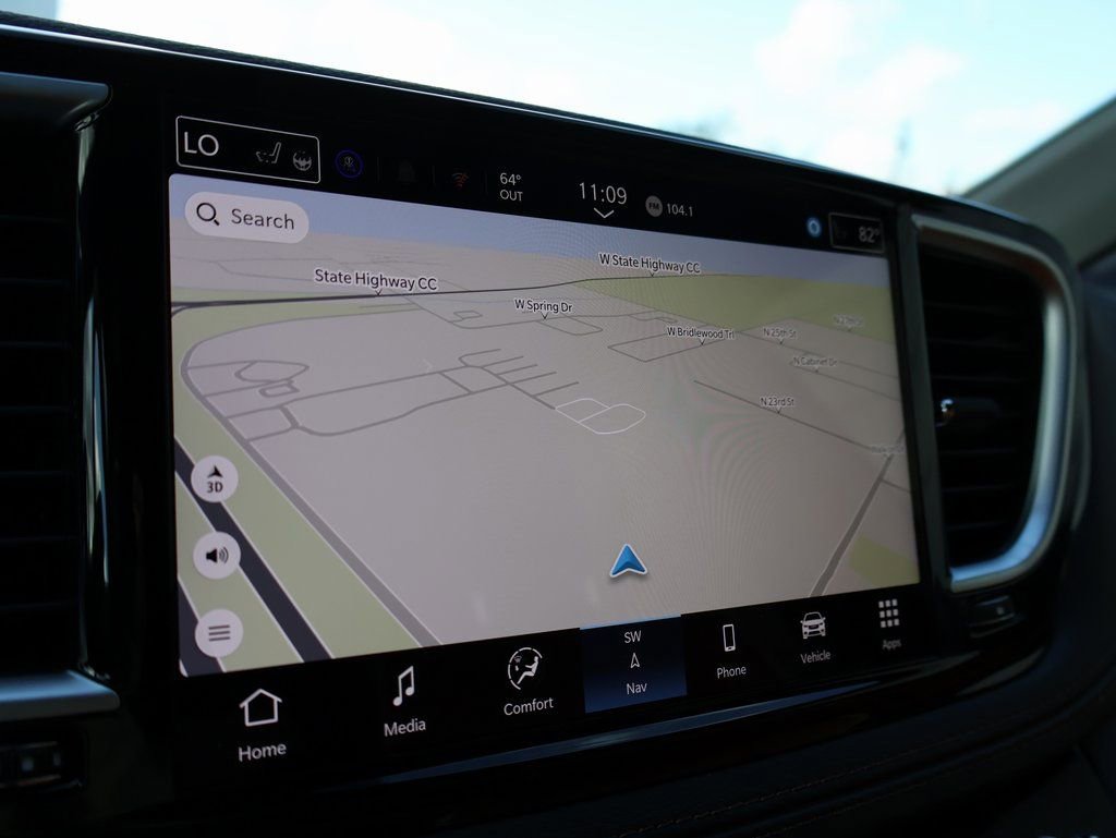 New 2026 Chrysler Pacifica Pinnacle image 36