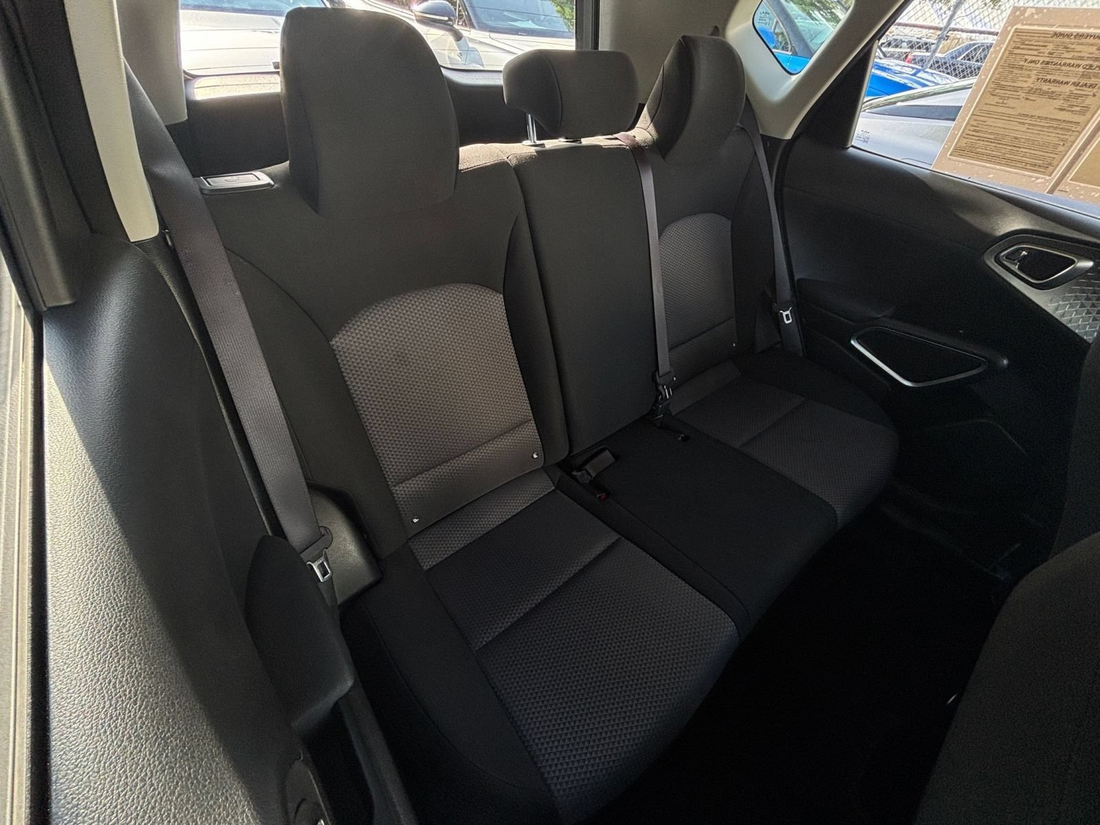 Used 2025 Kia Soul LX w/ LX Technology Package FWD image 32