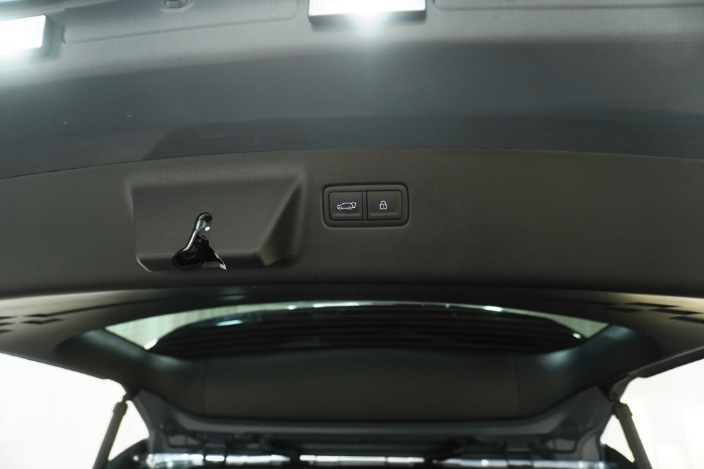 Certified 2026 Hyundai Santa Fe SE AWD/4WD image 9