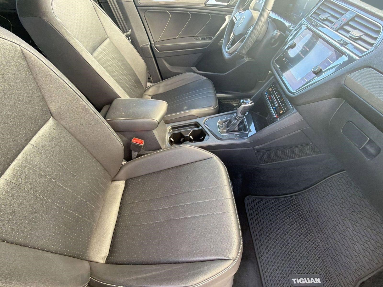 Used 2022 Volkswagen Tiguan SE R-Line FWD image 31