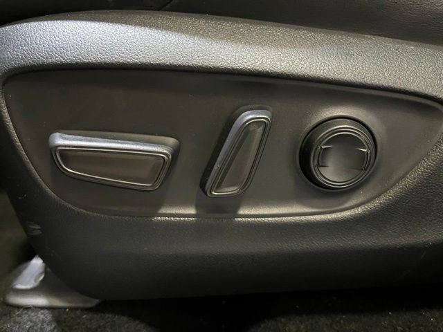 Certified 2022 Toyota Venza XLE AWD/4WD image 15