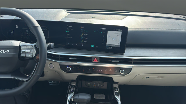 New 2026 Kia Sorento SX AWD/4WD image 13