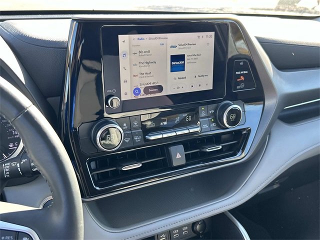 Used 2024 Toyota Highlander LE image 24