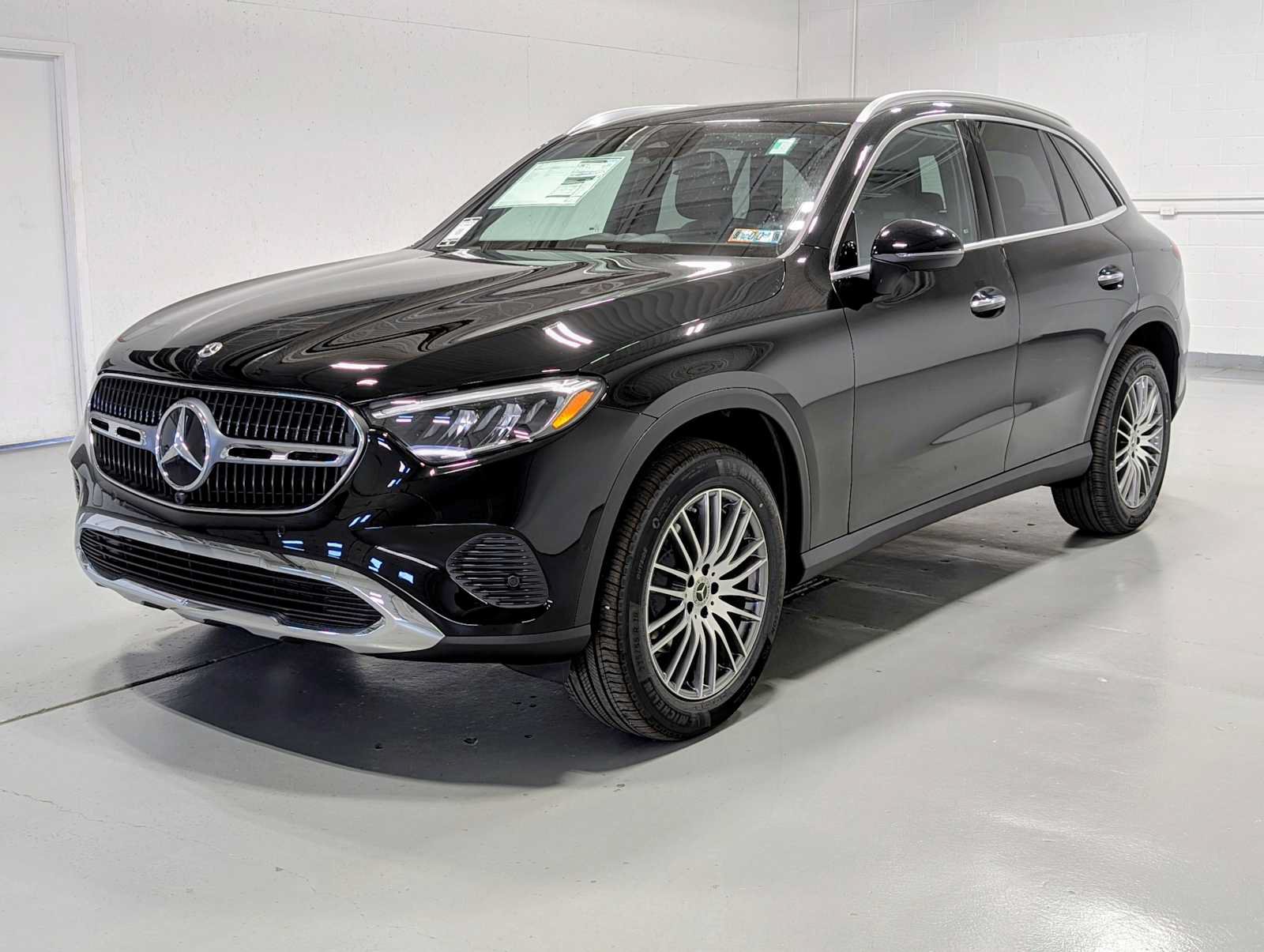 New 2026 Mercedes-Benz GLC 300 4MATIC image 1