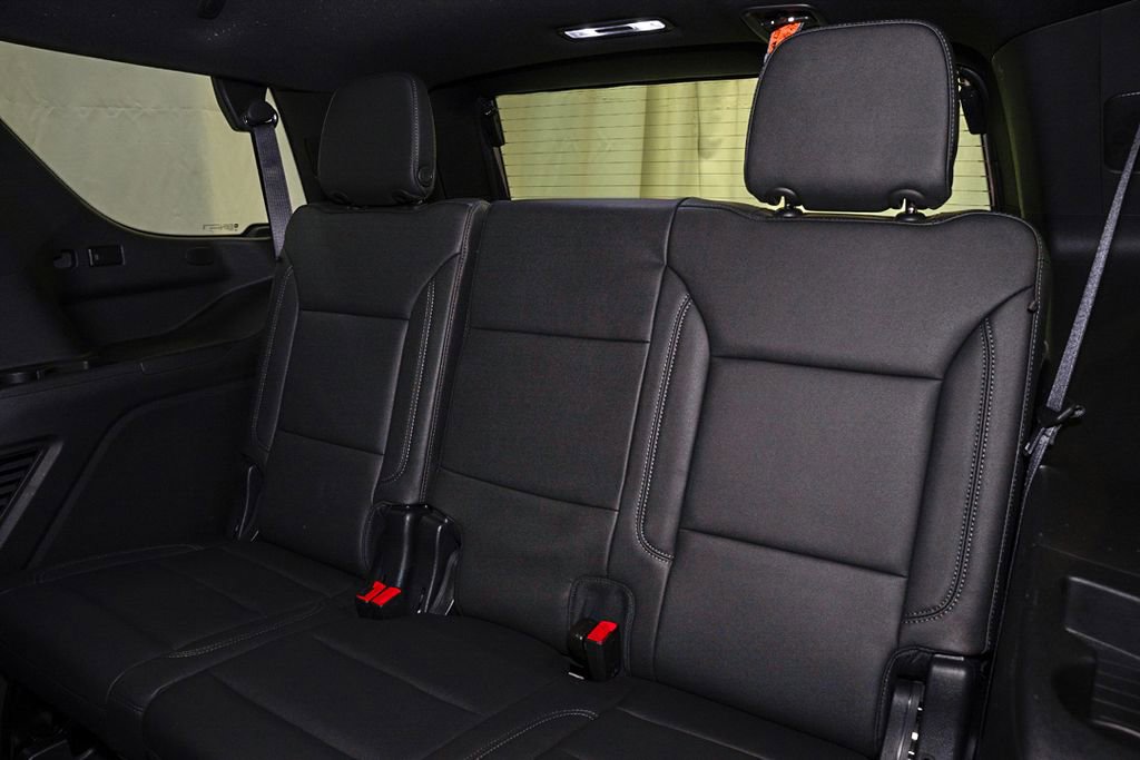 Used 2023 Chevrolet Tahoe Z71 AWD/4WD image 12