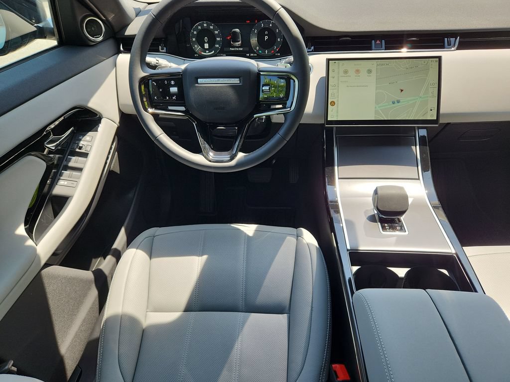New 2026 Land Rover Range Rover Evoque S AWD/4WD image 4