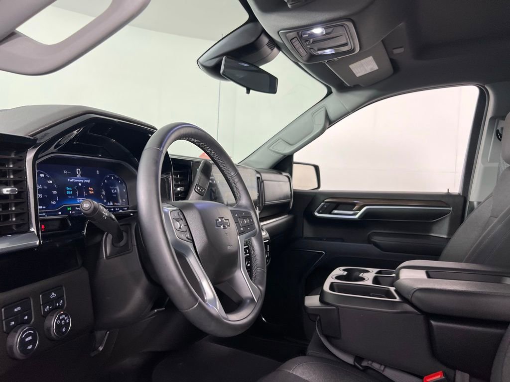 Used 2024 Chevrolet Silverado 1500 RST image 22