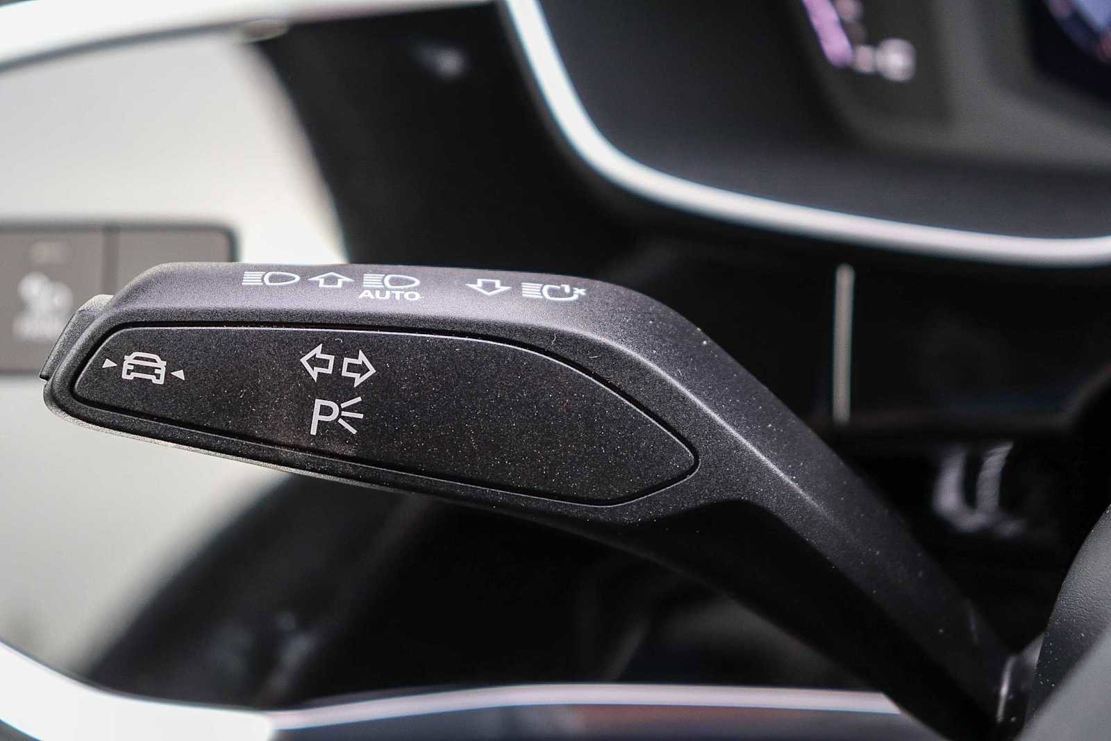 New 2025 Audi Q3 2.0T Premium image 29