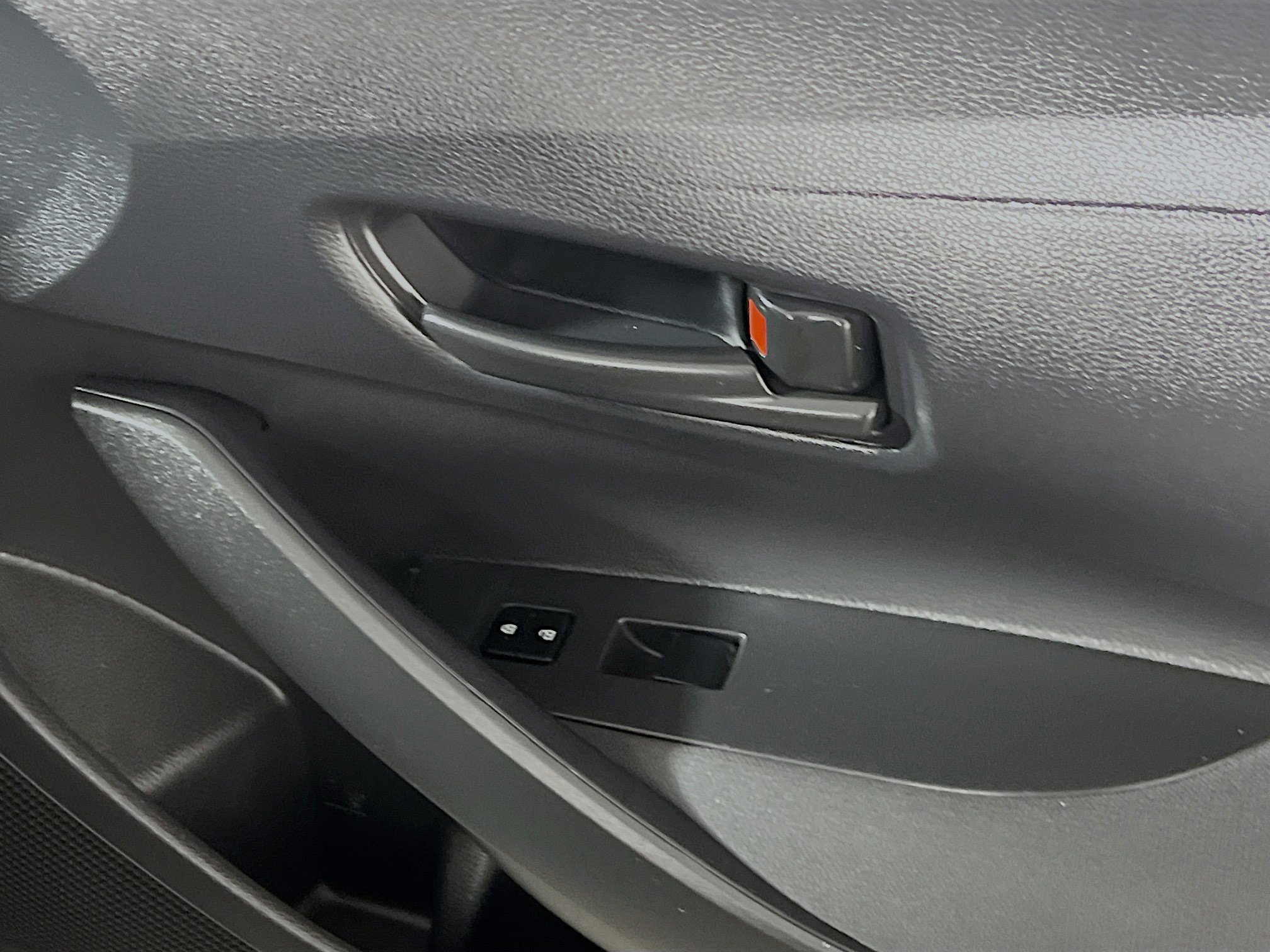 Used 2025 Toyota Corolla LE w/ LE Premium Package image 32