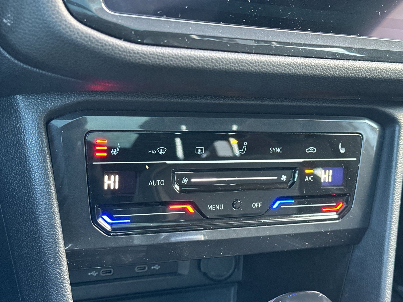 Used 2022 Volkswagen Tiguan SE R-Line image 20