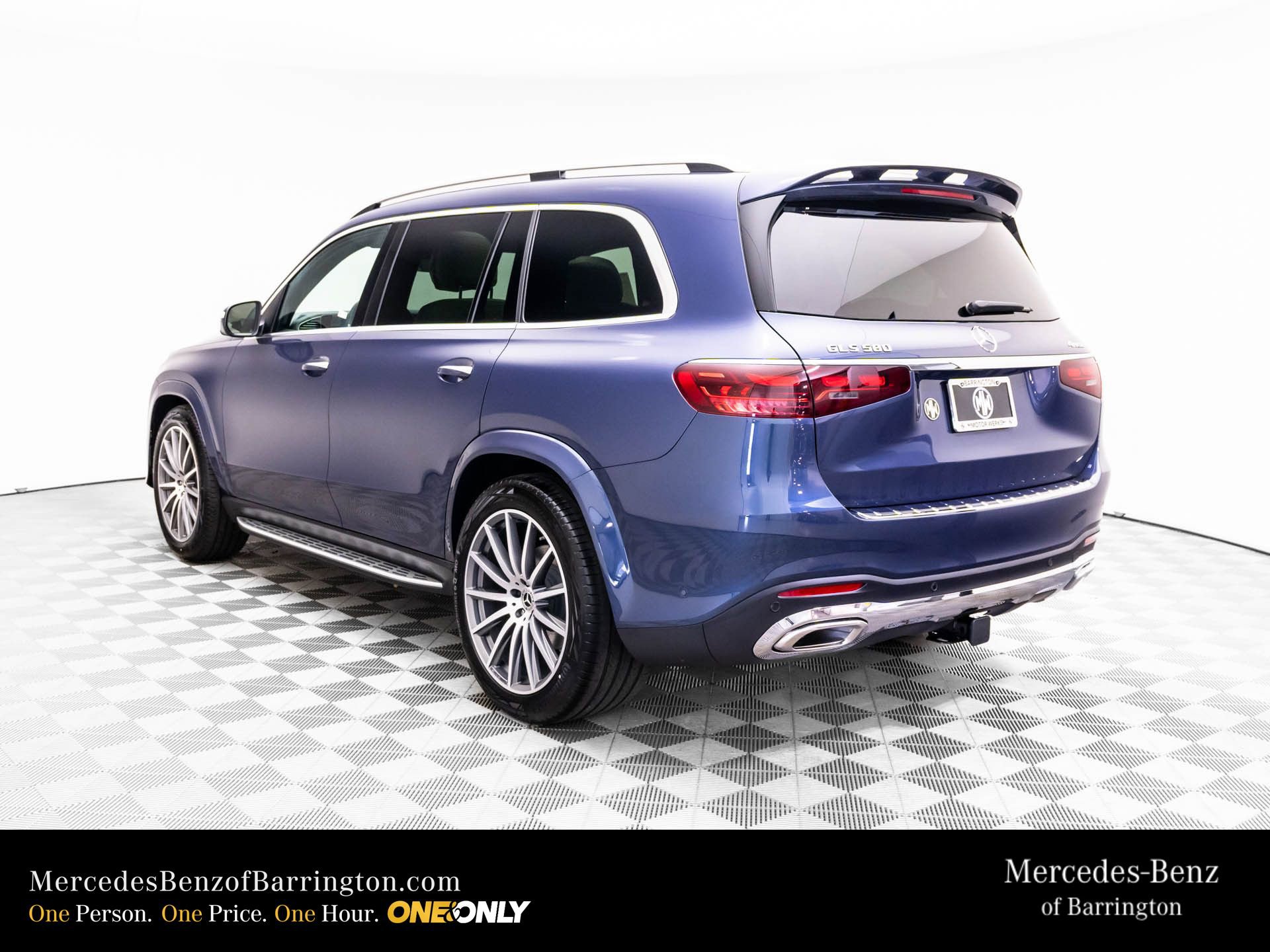 New 2026 Mercedes-Benz GLS 580 4MATIC image 3