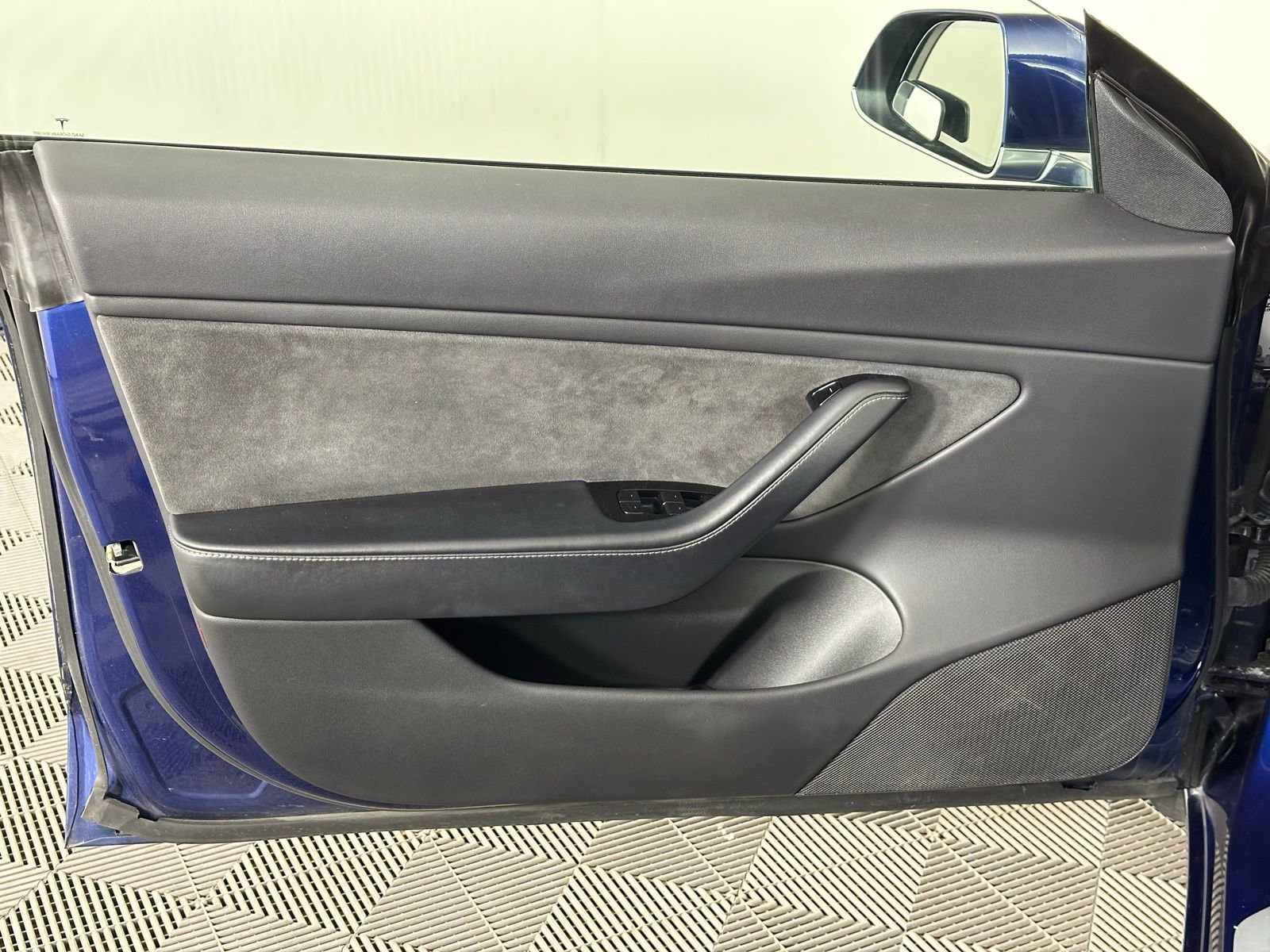 Used 2018 Tesla Model 3 Long Range image 38