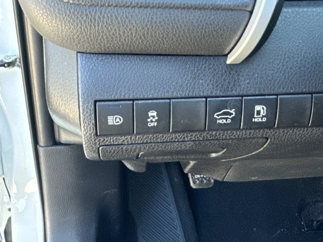 Used 2021 Toyota Camry SE w/ Convenience Package FWD image 20