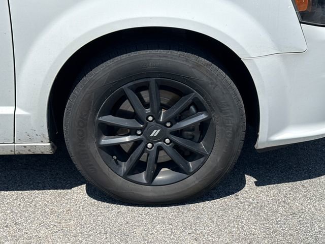 Used 2019 Dodge Grand Caravan GT FWD image 11