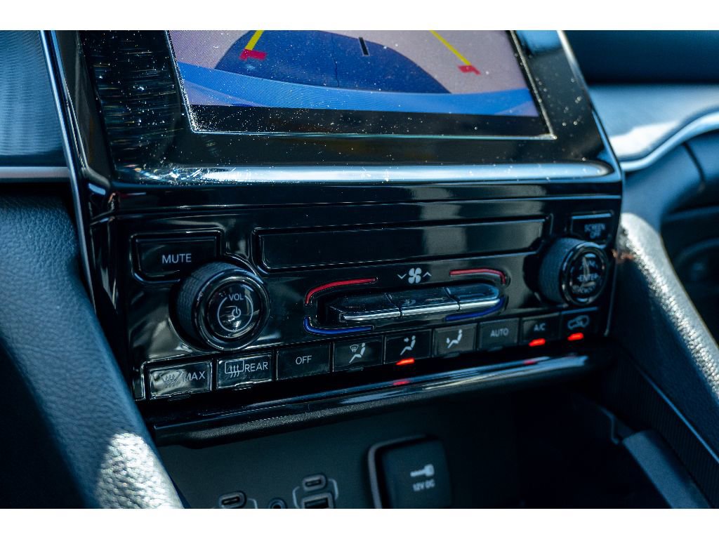 Used 2024 Jeep Grand Cherokee L Laredo image 27