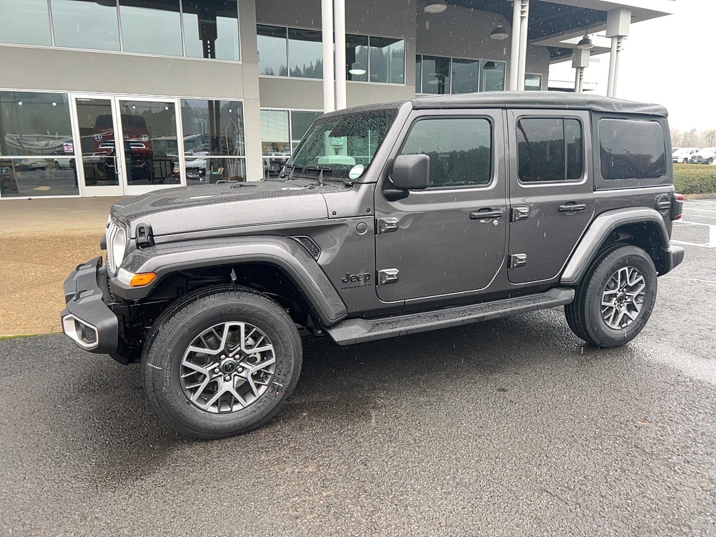 New 2026 Jeep Wrangler Unlimited Sahara AWD/4WD image 1