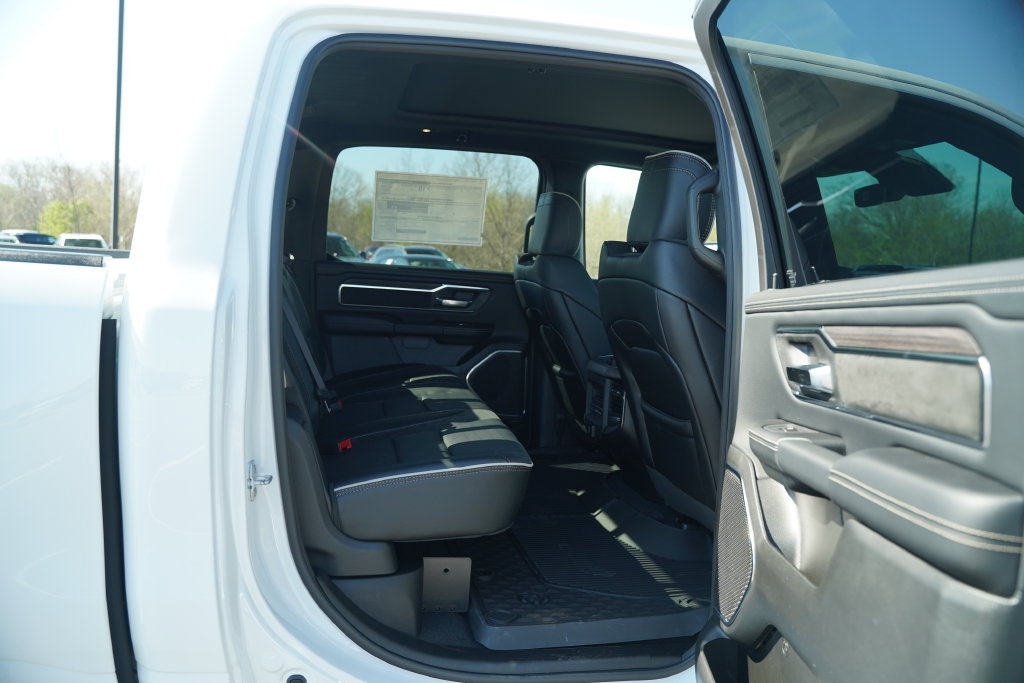 New 2026 RAM 1500 Laramie w/ Night Edition AWD/4WD image 19
