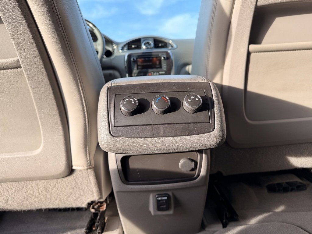 Used 2016 Buick Enclave Leather image 24